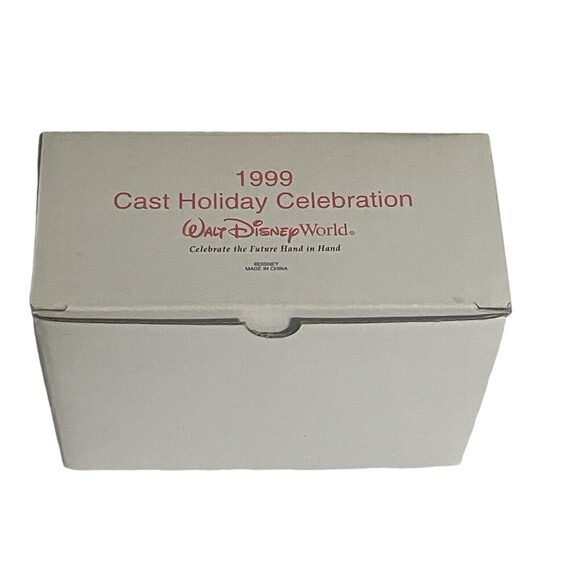 1999 Cast Holiday Celebration Walt Disney World Mickey Sorcerer 2000 Clock - NIB - Picture 13 of 16